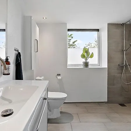 3-room With Free Parking And Terrace Apartament Aalborg