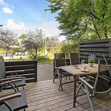 3-room With Free Parking And Terrace *
