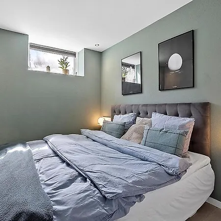 3-room With Free Parking And Terrace Apartament