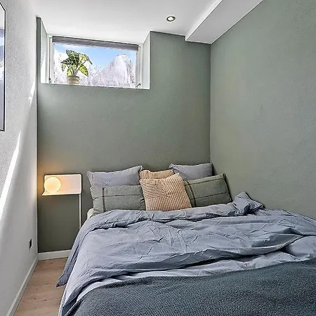 3-room With Free Parking And Terrace *