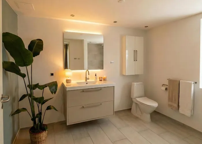 3-room With Free Parking And Terrace شقة